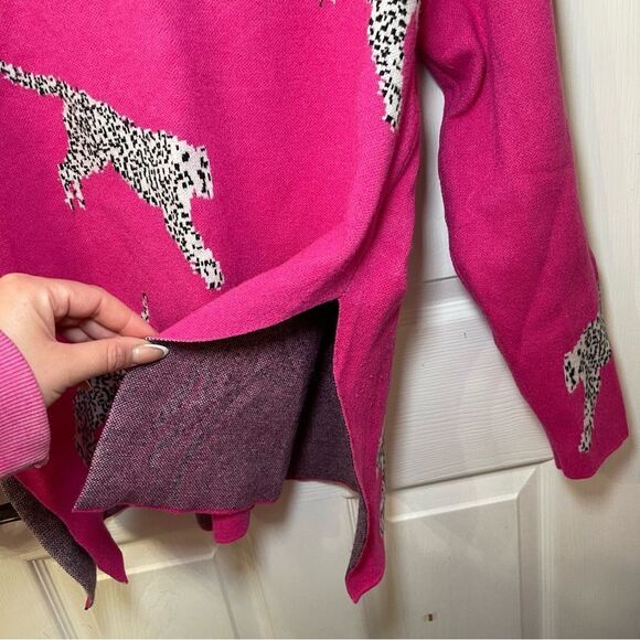 Pink Leopard Print Women's Sweater - Picture 4 of 8